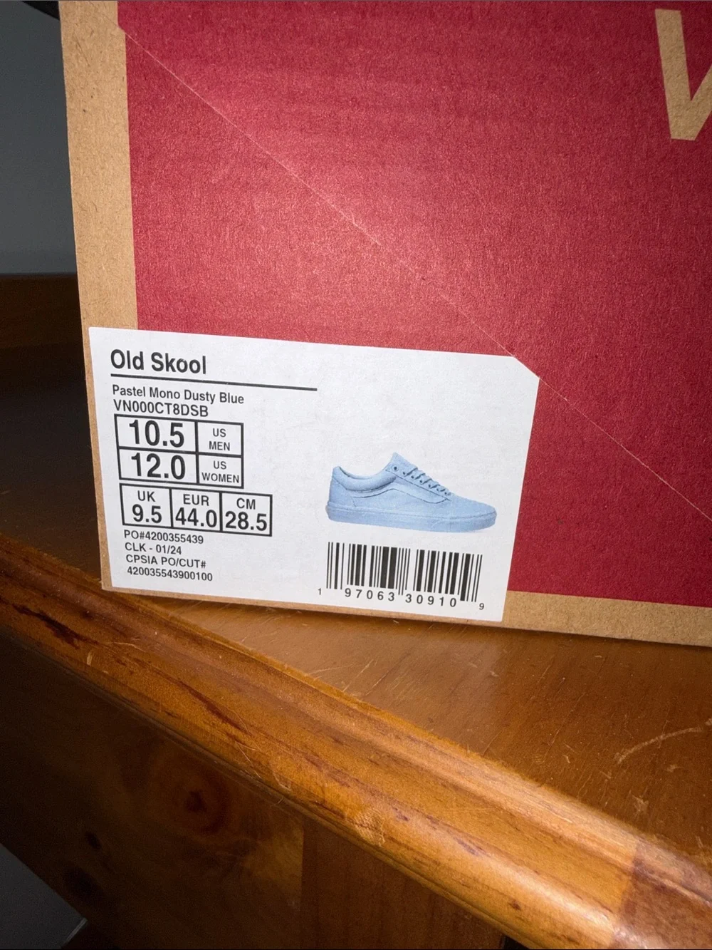 NIB Vans Men's Old Skool Low-Top Sneakers in Light Blue